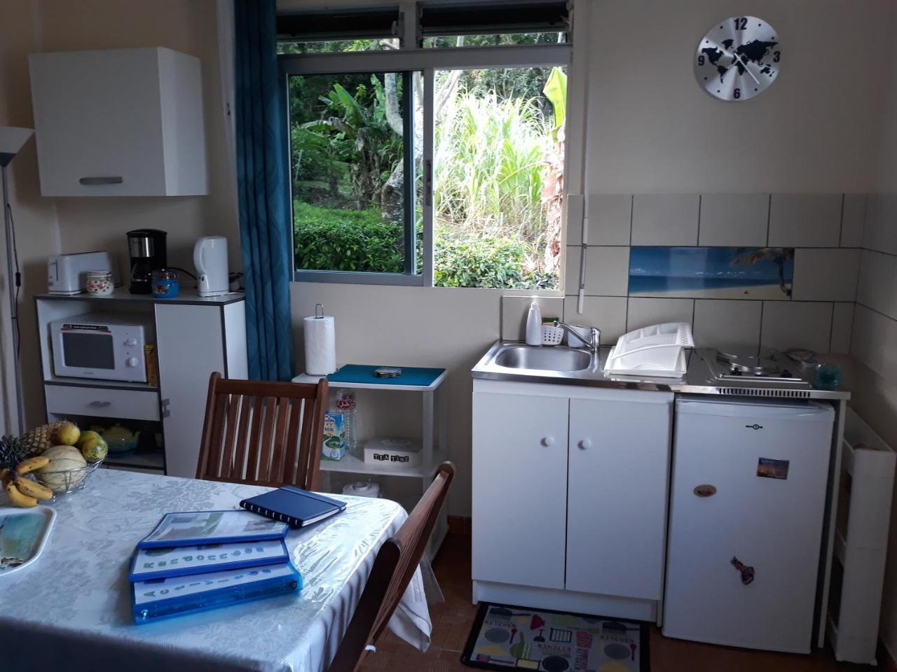 Apartament Chez Momo et Dany Deshaies Zewnętrze zdjęcie